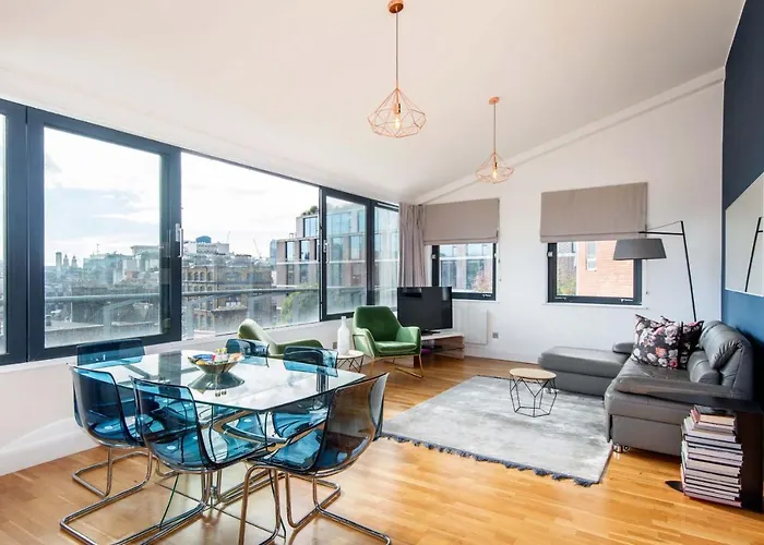Mulberry South Penthouse By City Living London